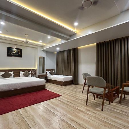 Hotel Holiday Icon Дварка Екстер'єр фото